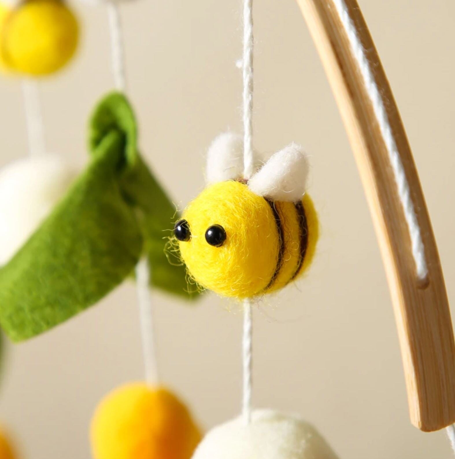 Bee Mobile Storkke 